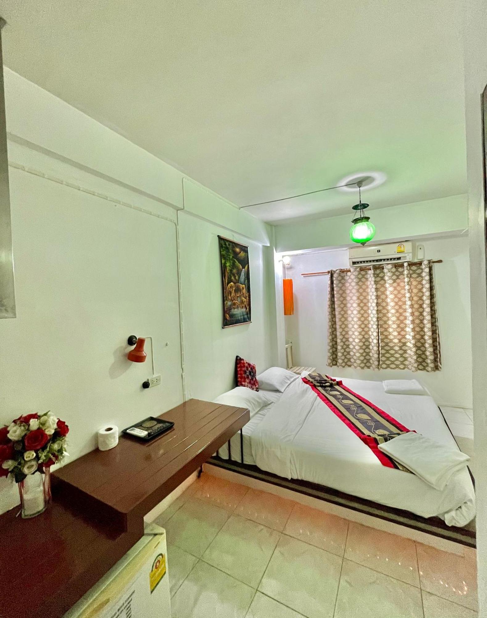 Sea Beach Paradise Patong Exterior foto